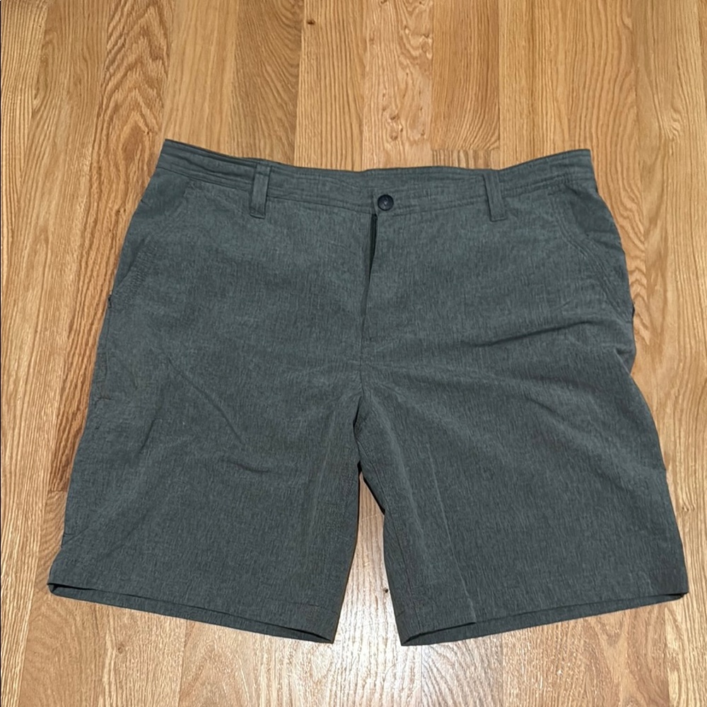 Men's Gray Shorts 10 inch Length
